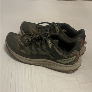 Merrell women’s green and Tan trail Shoes